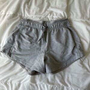 lululemon inner glow shorts